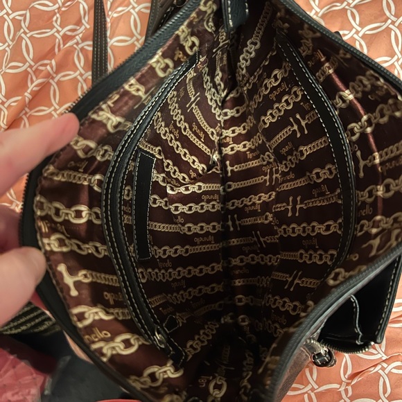 EUC Tignanello Large Black Pebbled Leather Crossbody - Picture 4 of 6